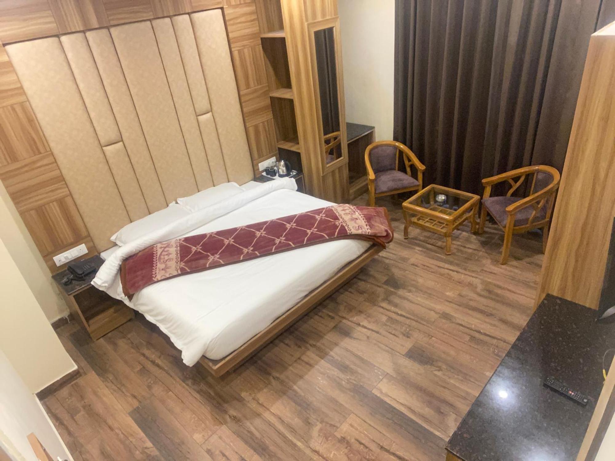 Pinnacle Vesta Homestay Mussoorie Eksteriør bilde