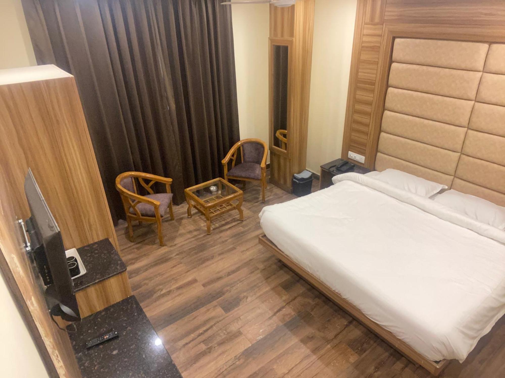 Pinnacle Vesta Homestay Mussoorie Eksteriør bilde